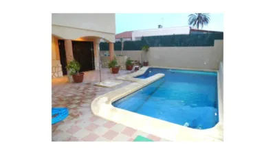 Chalet on Calle de Holanda photo 19
