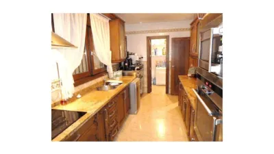 Chalet on Calle de Holanda photo 4