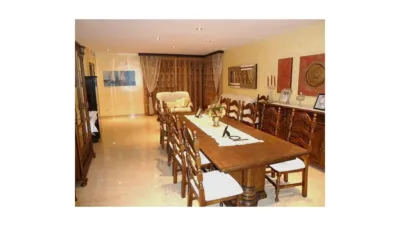 Chalet on Calle de Holanda photo 6