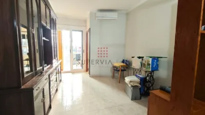 Apartment in El Camp de L'arpa del Clot photo 3