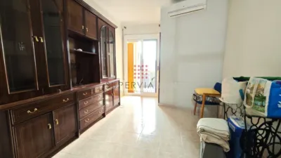 Apartment in El Camp de L'arpa del Clot photo 4