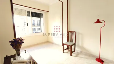 Apartment in El Camp de L'arpa del Clot photo 8