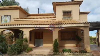 House on the street photo 2