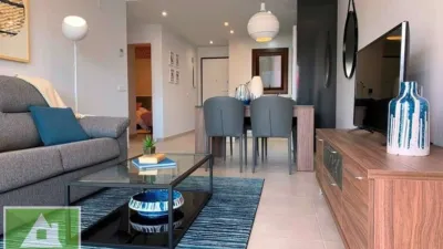 Apartment on street photo 6