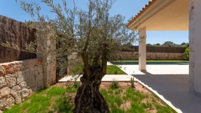 Villa in Cala Llombards photo 2