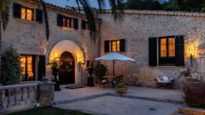 Rustic House in Establiments