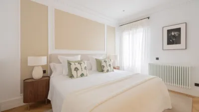 Apartment in the Salamanca District photo 24