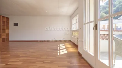 Apartment in Canyelles-La Montgoda photo 9