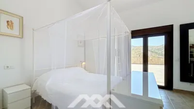 Chalet in Canillas de Aceituno photo 13