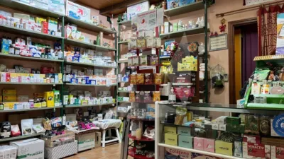 Local comercial en venta en Casco Antiguo - Más