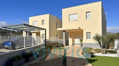 Chalet in Chiva photo 12