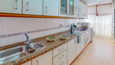 Penthouse at Avenida Jaime I El Conquistador, No. 32 photo 8
