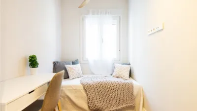 Apartment in the Salamanca District photo 29