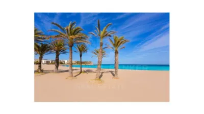 Terreno en venta en los Cerezos-La Mandarina-La Finca-Covatelles - Més