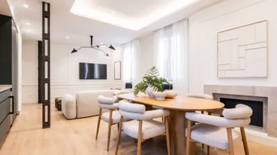 Apartment in Listing photo 4