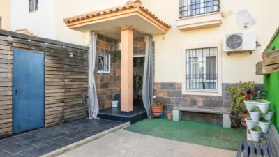 Terraced house on Calle Jaén, 31 photo 4