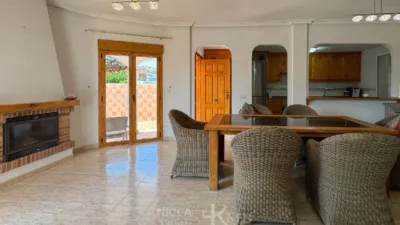 House on Avenida Ciudad de Castellón photo 6