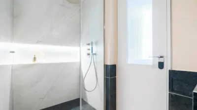Apartment in Salamanca District photo 17