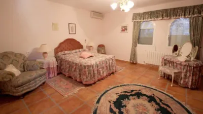 House in Urbanizations photo 18