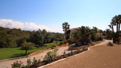 House in Urbanizations photo 8