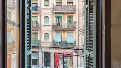 Apartment in El Poble-sec photo 2