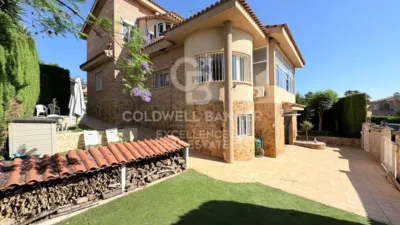Chalet in Chiva photo 3