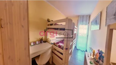 Flat in Els Molins-Poble Sec-Pins Vens photo 24