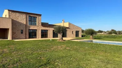 Chalet in Santanyí photo 2