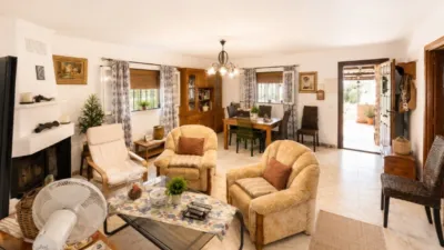 Rustic Finca in Llevant photo 12