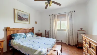 Chalet in El Burgo photo 16