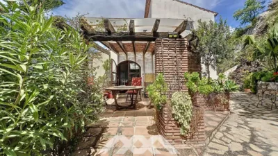 Chalet in Sayalonga photo 32