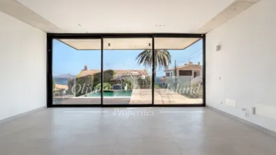 Villa in Alcanada photo 7