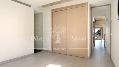 Villa in Alcanada photo 30