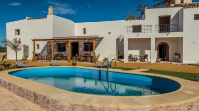 Rustic Finca in Urban Area photo 6