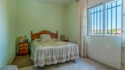 Chalet in Colmenar de Oreja photo 11