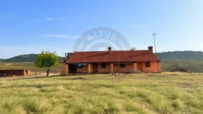 Rustic farm on Calle Poligono 3 Paraje 94 Quejigoso photo 3