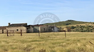 Rustic farm on Calle Poligono 3 Paraje 94 Quejigoso photo 9
