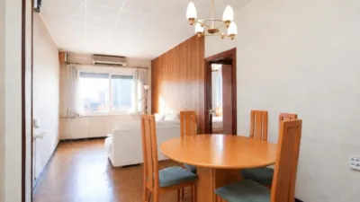 Apartment on Passeig de la Zona Franca, 122 photo 3