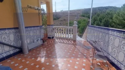 House in Oromana photo 38