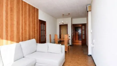 Apartment on Passeig de la Zona Franca, 122 photo 4