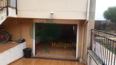 Casa adosada en alquiler en Montesol-Mejostilla, Montesol-Mejostilla (Cáceres Capital) de 900 €<span>/mes</span>