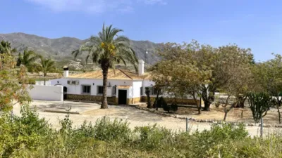 Villa in Burjulú photo 2
