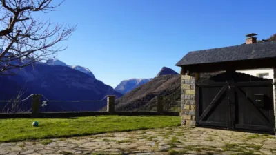 Casa en venta en Gistaín, Gistaín de 450.000 €