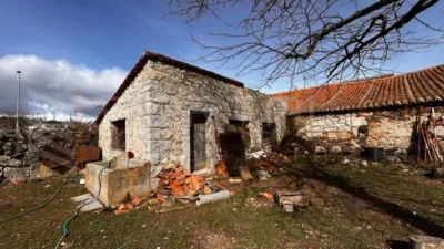 Rustic property in Lozoyuela-Navas-Sieteiglesias photo 12