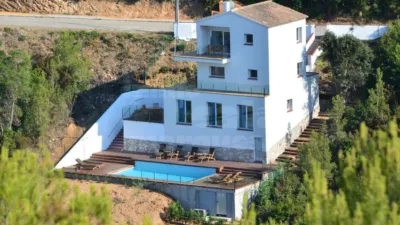 Chalet in Begur photo 2