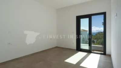 Villa in La Fustera photo 27