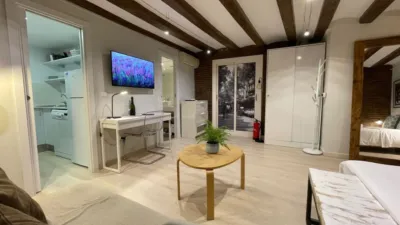 Apartamento en alquiler en Barri Gòtic - Imagen 2