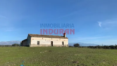 Rustic farm in Casatejada photo 12