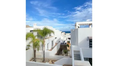 Apartment at Calle C. Califato, 5, No. 5 photo 3