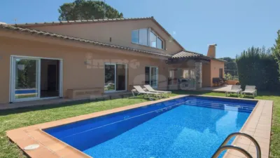Chalet in Esclanyà photo 2